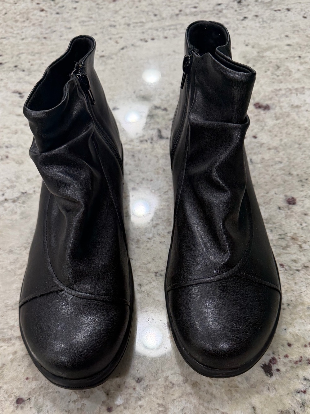Women’s Classic Black Ruched Ankle Booties with Side Zip Size. 10.